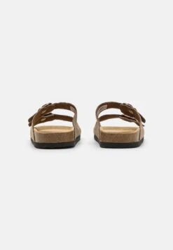 Pier One Leather Unisex - Pantuflas - Stone -Tienda De Moda Boutique 000fb85e1afd4504bcf13e0042582440