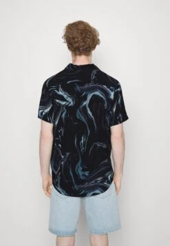 Pier One Marble Resort Unisex - Camisa - Black -Tienda De Moda Boutique 0420f424c95e4678b3f6a5d999b41298