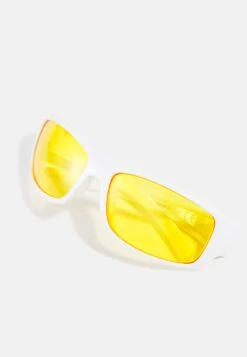 Pier One Unisex - Gafas De Sol -White -Tienda De Moda Boutique 06212ea48c0f4037abc6a62aa2c032d6