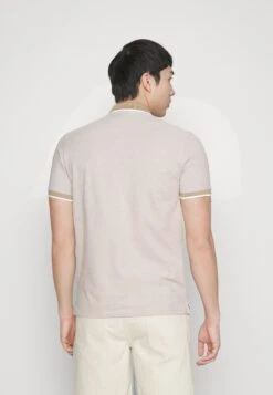 Pier One Polo - Beige -Tienda De Moda Boutique 0899e900ce6f49708c3174c2708ed500