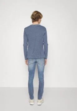 Pier One Vaqueros Pitillo - Dark Blue Denim -Tienda De Moda Boutique 0a9fdae808c14629b9b837f0943d7159