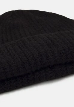 Pier One Short Micro Beanie Unisex - Gorro - Black -Tienda De Moda Boutique 0ebb65d54b0643c5908d2c2364f4ca2c