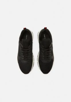 Pier One Unisex - Zapatillas - Black/White -Tienda De Moda Boutique 1080a7dccd1b41bfb8c11eb2d0bdfeae