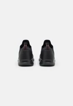 Pier One Zapatillas - Black -Tienda De Moda Boutique 147e323d7d4243f58c8352116ecde75b