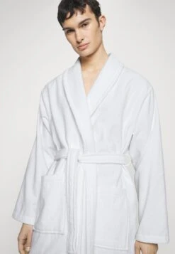 Pier One Shawl Towel Bathrobe - Albornoz - White -Tienda De Moda Boutique 1750537fe5284a27957b17c8aded1f98