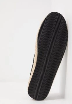 Pier One Rena Espadrille Unisex - Alpargatas - Black 14 Pier One Rena Espadrille Unisex - Alpargatas - Black -Tienda De Moda Boutique 1eb50808d4584488a60ebfcbb93affb1
