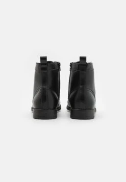 Pier One Botines Con Cordones - Black -Tienda De Moda Boutique 20488363bc954d688fe27497e8a1a167