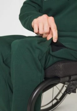 Pier One Pantalones Deportivos - Dark Green -Tienda De Moda Boutique 2798603756624471b354f03510800ee8