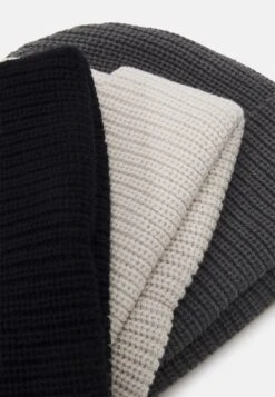 Pier One Unisex 3 Pack - Gorro - Black/Dark Grey/Off-White/ 7 Pier One Unisex 3 Pack - Gorro - Black/Dark Grey/Off-White/ -Tienda De Moda Boutique 2a1daa058c674c9dbb0074799d429f4b