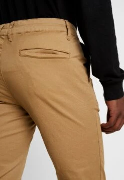 Pier One Pantalones Chinos -Beige -Tienda De Moda Boutique 2e14e2f4c96f4bb6a56bbc9900da19e3