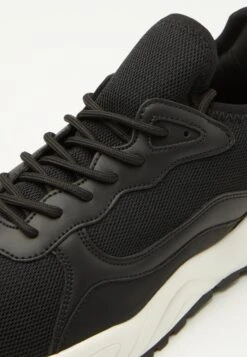 Pier One Unisex - Zapatillas - Black/White -Tienda De Moda Boutique 383be7e17d7b4e6fb1f7aa6c378ae4ea