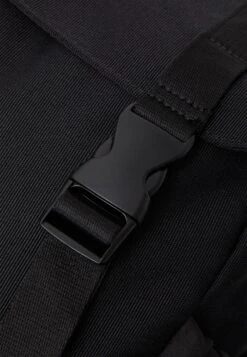 Pier One Unisex - Mochila - Black -Tienda De Moda Boutique 39ed221d92874f3badf2f21500d845a7