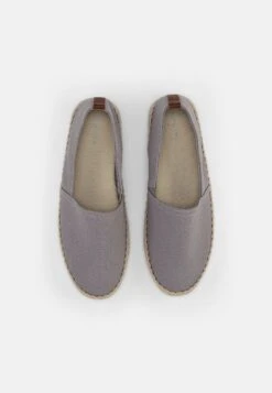 Pier One Rena Espadrille Unisex - Alpargatas - Light Grey -Tienda De Moda Boutique 3a4ecaa564354b7ead8553c898526375