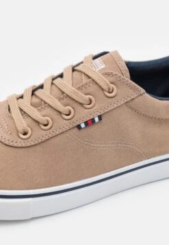 Pier One Unisex - Zapatillas - Brown -Tienda De Moda Boutique 3d8d930a9d594a348d328f3c83bbc354