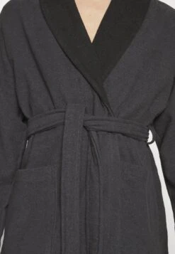 Pier One Shawl Towel Bathrobe - Albornoz - Dark Grey -Tienda De Moda Boutique 4e0cff6d121542f2a2210634e5d7595e