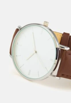 Pier One Unisex - Reloj - Brown -Tienda De Moda Boutique 4f1c6bbcacda485eb81e287421339e84
