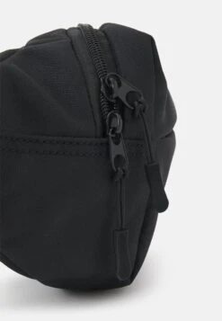 Pier One Riñonera -Black -Tienda De Moda Boutique 5d0cfdbe6ee14ba0885aeb888b747ec9