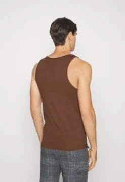 Pier One 3Pck Skin Tone Rib Vest- Camiseta Interior - Brown -Tienda De Moda Boutique 61977ddd0362474c88ba6c1c78453562