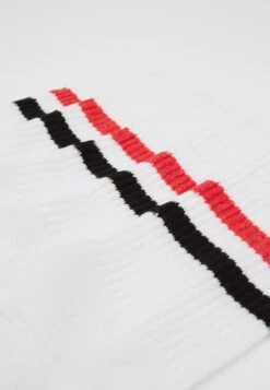 Pier One 5 Pack - Calcetines - White/Red/Black -Tienda De Moda Boutique 64438c52cf7c48bd8e9b885796ff3199