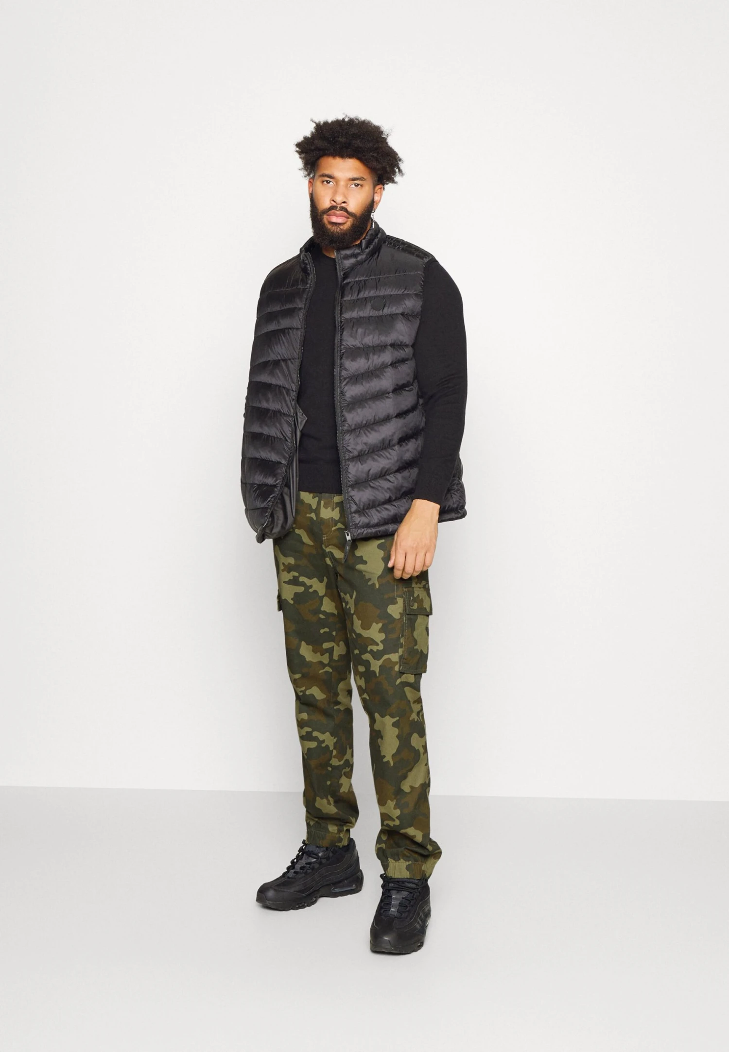 Pier One Pantalones Cargo - Black/Olive 2 Pier One Pantalones Cargo - Black/Olive - Imagen 2