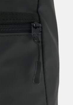 Pier One Tarpaulin Water Repellent Unisex - Mochila - Black -Tienda De Moda Boutique 66953189645a4b2390a5d5794bbc64da