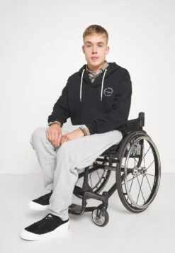 Pier One Pantalones Deportivos - Mottled Light Grey -Tienda De Moda Boutique 773a03b4faab4f3fa3492bdf41677c66