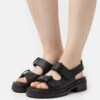 Pier One Leather- Sandalias - Black
