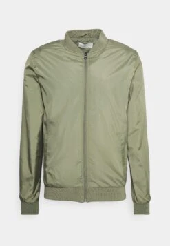 Pier One Chaquetas Bomber - Olive 10 Pier One Chaquetas Bomber - Olive -Tienda De Moda Boutique 7c08e553d7a44a419f17696b41b28c3e