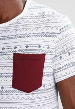 Pier One Camiseta Estampada - White -Tienda De Moda Boutique 7c7f1668c55f4b72b9d76fc2a14d4e66