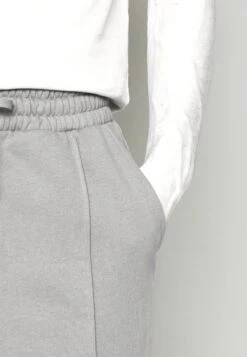 Pier One Pantalones Deportivos - Light Blue -Tienda De Moda Boutique 81c88767e69f4a5a9ec8f80a4d632172