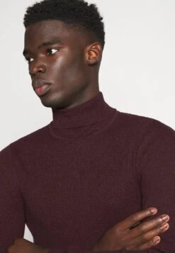 Pier One Muscle Fit Turtle - Jersey De Punto - Mottled Bordeaux -Tienda De Moda Boutique 87bc9746f3cd48c78886c3726b9971e1