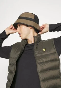 Pier One 5 Pack - Camiseta De Manga Larga - White/Dark Green/Light Green/Black -Tienda De Moda Boutique 8bc47bf3a4c04f699509ff0275bc3d5e