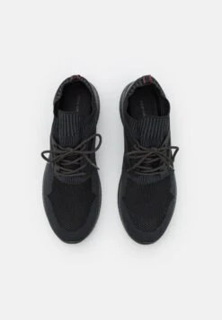 Pier One Zapatillas - Black -Tienda De Moda Boutique 9b116cea09d744c9b0f8ba112133e171