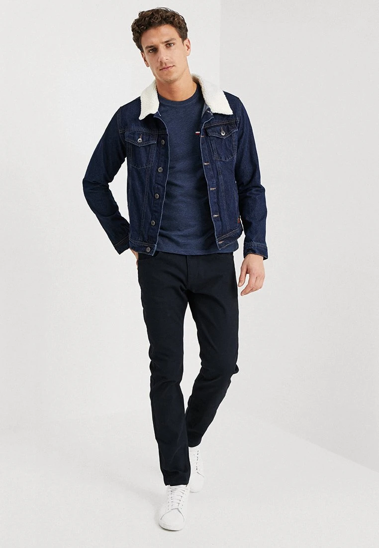 Pier One Camiseta Básica - Mottled Dark Blue 2 Pier One Camiseta Básica - Mottled Dark Blue - Imagen 2