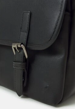 Pier One Unisex - Bandolera -Black 7 Pier One Unisex - Bandolera -Black -Tienda De Moda Boutique adbd5d8fbbd24c28a61f94af8a00c514