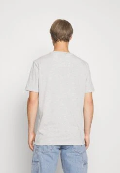 Pier One Camiseta Estampada - Light Grey -Tienda De Moda Boutique b590d3c7e7b844a78c60593b7a3b9fd9