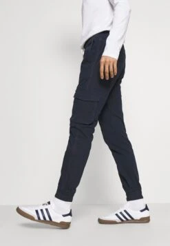 Pier One Pantalones Cargo - Dark Blue -Tienda De Moda Boutique cc0e7fdc53424e03a261468bcb3d65ec