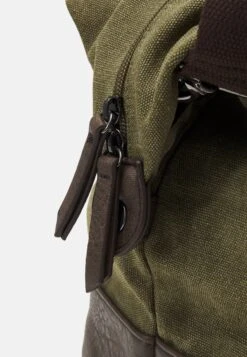 Pier One Unisex - Bolsa De Viaje - Khaki -Tienda De Moda Boutique d132e15582454700aa44d4e3c2e0a9fa