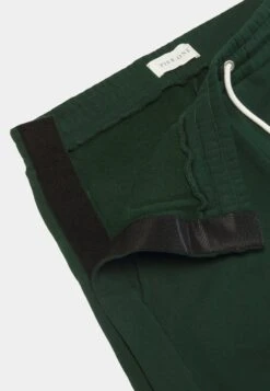 Pier One Pantalones Deportivos - Dark Green -Tienda De Moda Boutique dcb6930133b24abab63c16ecd364a657