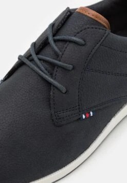 Pier One Zapatos Con Cordones - Dark Blue/White -Tienda De Moda Boutique dff75f48d15744d2a2c522f733b15946