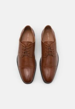 Pier One Zapatos De Vestir - Tan -Tienda De Moda Boutique e70dfd7585884f65bc3154a31f3e955e