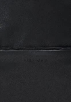 Pier One Unisex - Mochila - Black -Tienda De Moda Boutique f0960eab81f74339a2186f97d63569ef