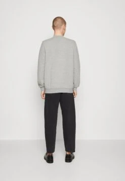 Pier One Sudadera - Grey -Tienda De Moda Boutique f8ad48c00c0a42569720e7e36cf2556b